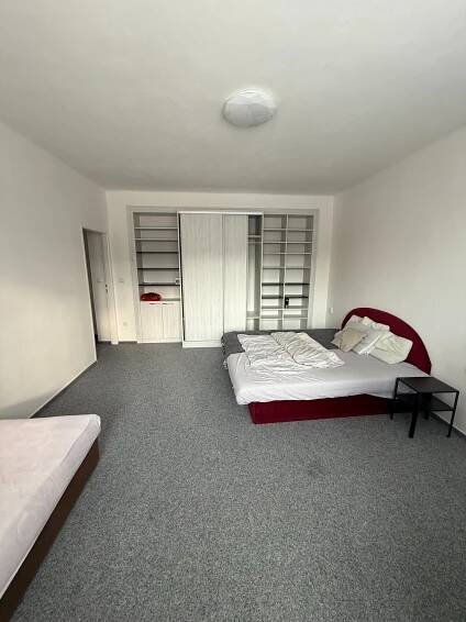 Pronájem bytu pokoje 25 m², Kolářská, Opava - Město