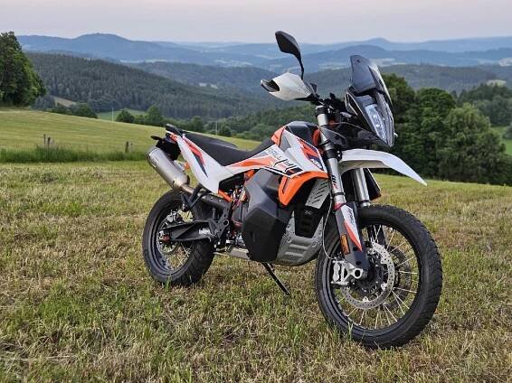 KTM 890 Adventure R Rally p. + Tech Pack, Leo Vince - Klatovy