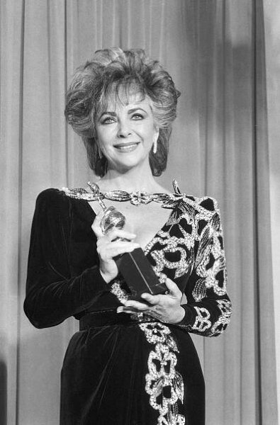Ready for My deMille: Profiles in Excellence – Elizabeth Taylor, 1985