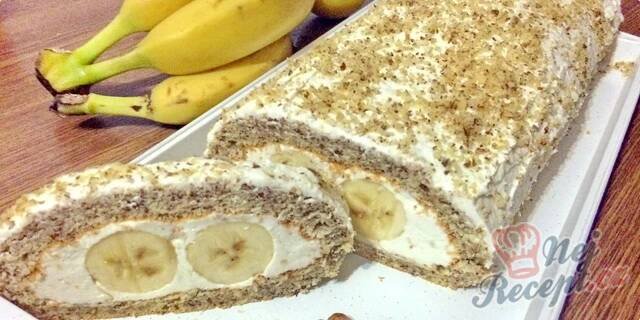 Fantastická roláda Banana split bez gramu mouky