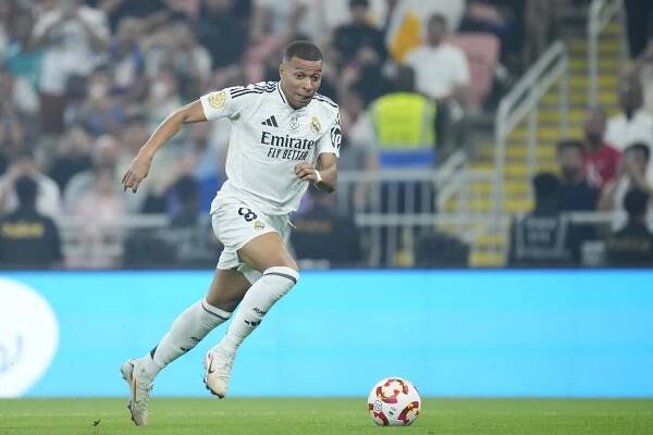 Kylian Mbappe centre-forward of Real Madrid and France during the Spanish Super Cup semi-final match between Real Madrid and RCD Mallorca at King Abdullah Sports City on January 9, 2025 in Jeddah, Saudi Arabia.