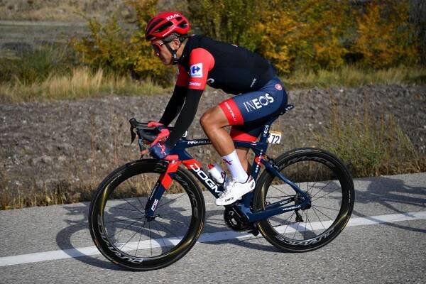 AGUILAR DE CAMPOO SPAIN  OCTOBER 29 Richard Carapaz of Ecuador and Team INEOS  Grenadiers Red Leader Jersey  during the 75th Tour of Spain 2020 Stage 9 a 1577km stage from Cid Campeador Military Base Castrillo del Val to Aguilar de Campoo  lavuelta  LaVuelta20  on October 29 2020 in Aguilar de Campoo Spain Photo by Justin SetterfieldGetty Images