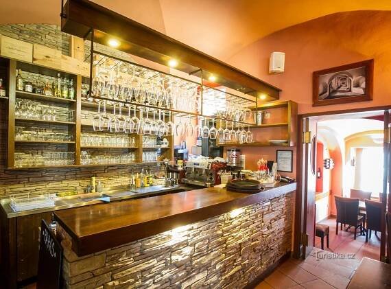 Papa's Living Restaurant - Vinařský cíl