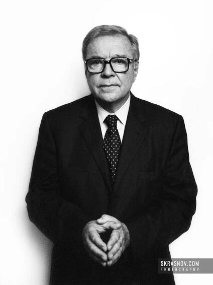 Krzysztof Zanussi, film director. Portrait with hands © Sasha Krasnov Photography