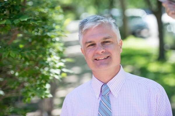 Head shot of Head of School, Jason Gray.