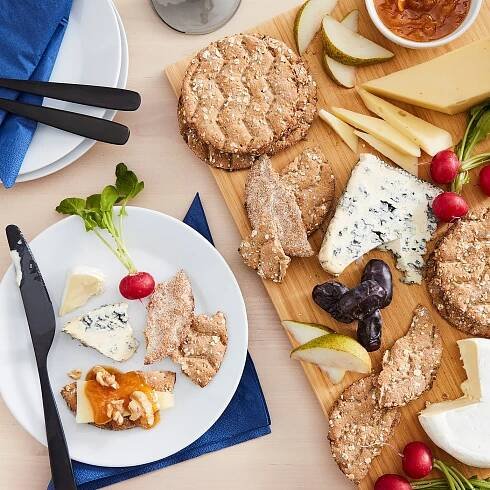 KNÄCKEBRÖD FLERKORN Křehký chléb vícezrnný