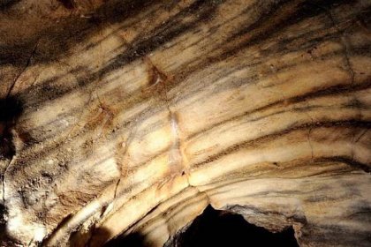 Chýnovská jeskyn�ě