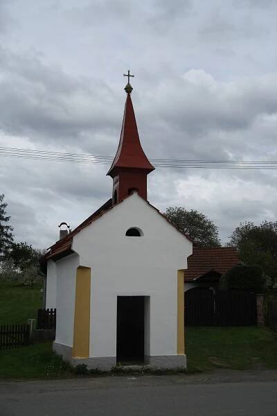 Soubor:Chaple in Proseč, Pošná, Pelhřimov District.jpg