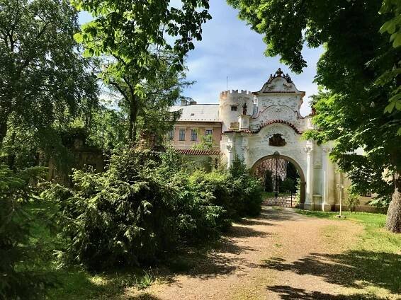 Fotogalerie • Rokoková brána (Jiná zajímavost ) • Mapy.com