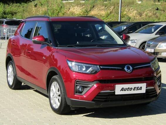 SsangYong Tivoli 1.5i,autoAC