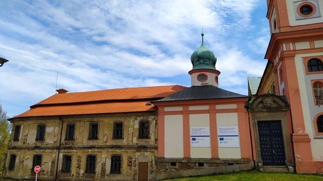 Kostel v Chlumu Svaté Maří | foto: Kateřina Dobrovolná,  Český rozhlas,  Český rozhlas