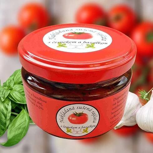 Scuk.cz Nakládaná sušená rajčata s česnekem a bazalkou, 220 g
