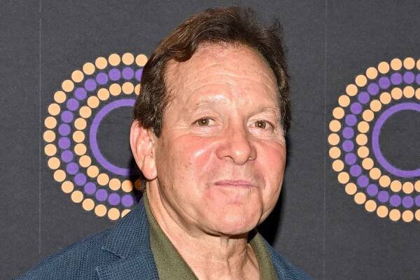 Steve Guttenberg and Neighbors Spared by Fire So Far Have 'Banded Together' to 'Stand and Fight' (Exclusive)