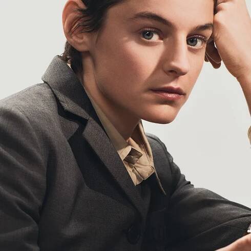 Miu Miu Beauty-Gesicht Emma Corrin im exklusiven Bazaar-Interview