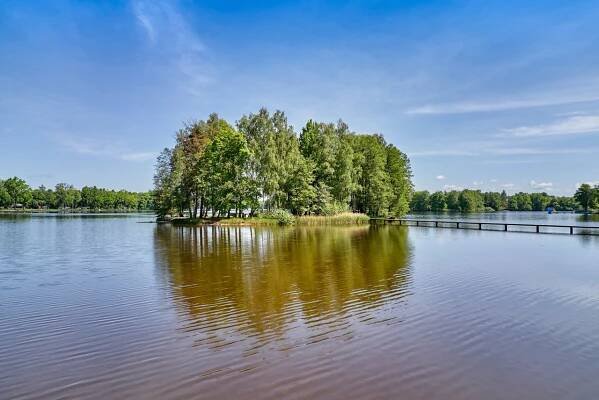 Prodej stylového apartmánového domu Mateřidouška v Chlumu u Třeboně – bazén, sauna, 27 lůžek, výborná obsazenost | Reality