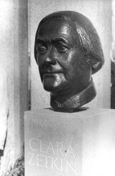 Walter Arnold (German sculptor) - Wikipedia