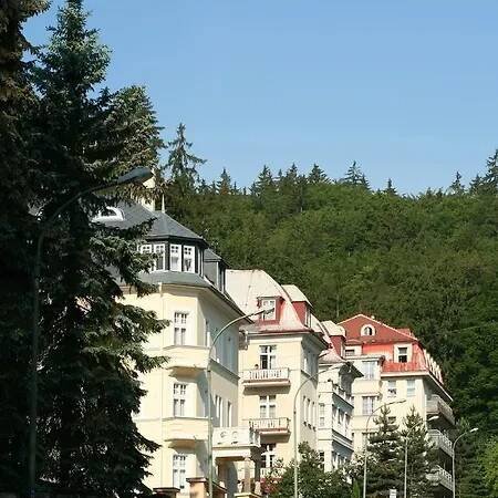 Hotel Lázeňská léčebna Mánes Karlovy Vary Exteriér fotografie