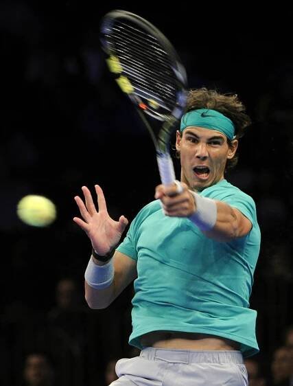 Nadal při návratu na beton prohrál, ale jen v exhibici