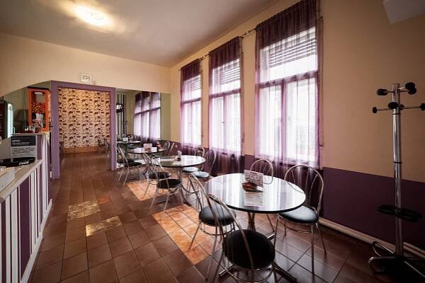 Bistro Junior - KdeČo
