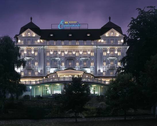 Rezervujte si pobyt v luxusním hotelu Esplanade Spa & Golf Resort v Mariánských Lázních