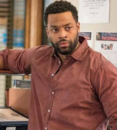 LaRoyce Hawkins Childhood, Networth, Relationship, Social media