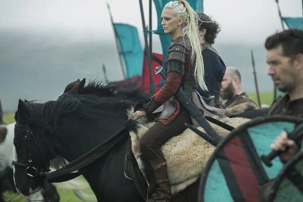 Georgia Hirst, the charismatic star of the TV series “Vikings” is coming to Vilnius﻿ - Comic Con Baltics