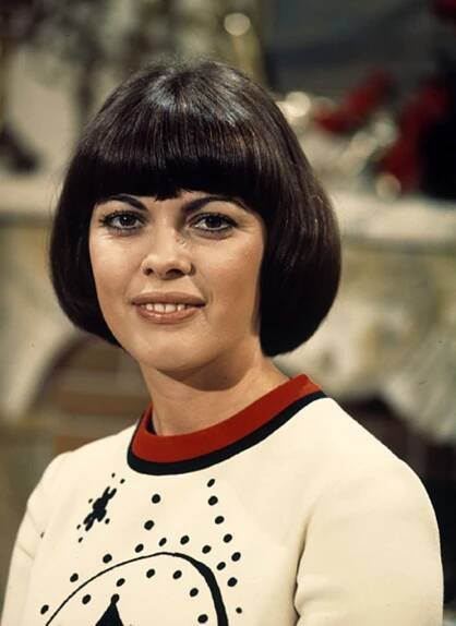 Mireille Mathieu - Starporträt, News, Bilder | GALA.de