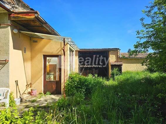 Prodej zemědělské usedlosti 370 m², pozemek 1866 m², Dolní Cerekev