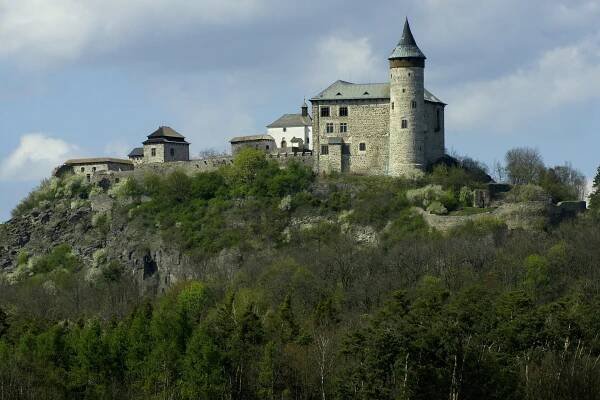 Státní hrad Kunětická hora foto 2