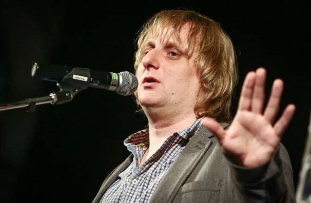 Stand-up komici v Česku získávají oblibu, divákům nevadí ani vystoupení v angličtině