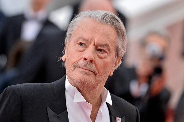 Zemřel herecký idol Alain Delon, bylo mu 88 let. V závěru života překvapil tvrdými výroky