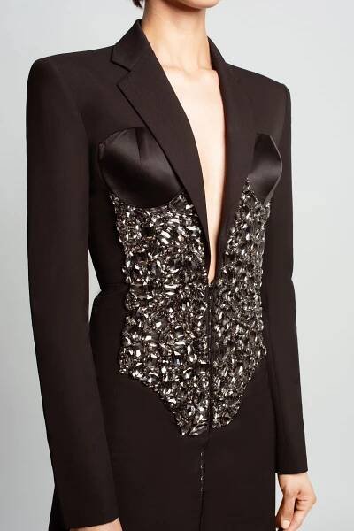 Jet Black Crystal Corset Dress – Sharp-Shouldered Mini Silhouette
