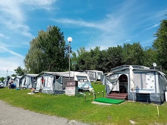 Kempy na Žermanické přehradě: Kolik vás vyjde ubytování a kde je čisto?