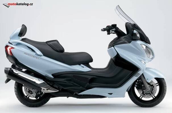 Suzuki AN 650 Burgman | Katalog motocyklů a motokatalog na Motorkáři.cz