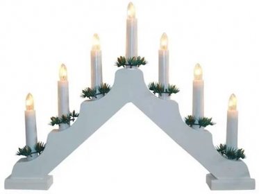 Vánoční dřevěný svícen ve tvaru pyramidy, bílá, 7 svíček, teplá bílá