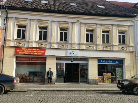 PRODEJ KOMERČNÍ - OBCHODNÍ BUDOVY S BYTYV CENTRU SUŠICE - ŠUMAVA | Prodej obchodní budovy s byty.