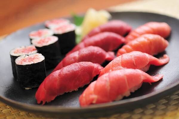大間 浜寿司のホームページです - 最高級の本マグロをご賞味ください