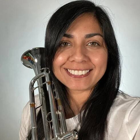 Midweek shuffle! I hope your week is going great everybody!

🇪🇸 Mitad de semana amigos, espero que estén bien!
.
🎺 Go to trumpetheadquarters.com for curated resources for everyone, from trumpet listening starters, to a trumpet dictiona