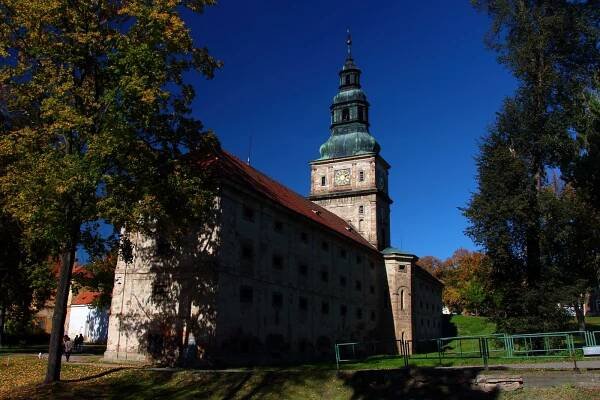hany.info - Barokní sýpka, pivovar, zámek - Prelatura, klášter Plasy, Plzeň sever