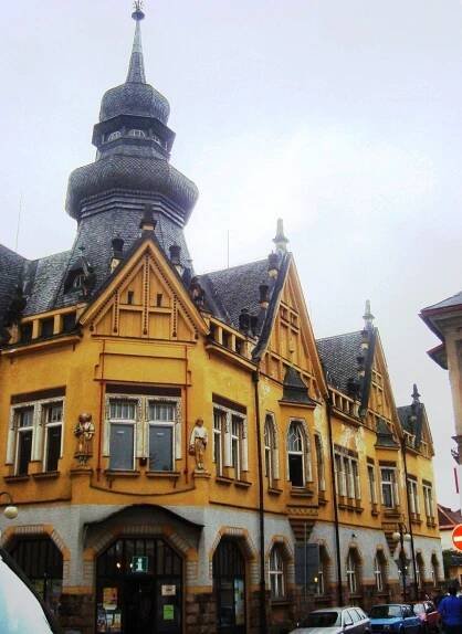 Fotografie - Jilemnice-Společenský dům Jilm a Informační centrum z Masarykova náměstí - 09.09.2010