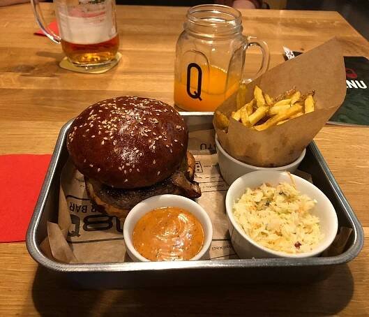 Q BURGER BAR, Jablonec nad Nisou - Restaurant Reviews, Photos & Phone Number - Tripadvisor