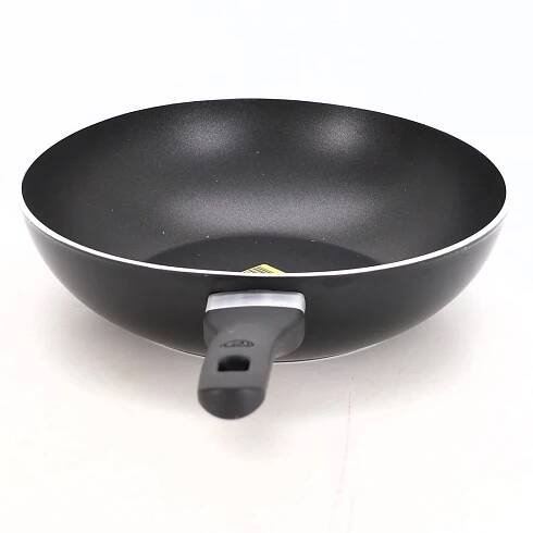 Wok pánev MasterChef 525504 28cm