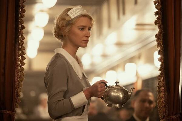 1923 - Season 2 - Jen výstřely nás vedou - Z filmu - Julia Schlaepfer