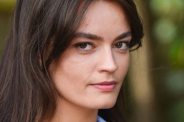 Emma Mackey on Channelling the Spirit of Emily Brontë for Frances O’Connor’s Not-Quite-Biopic