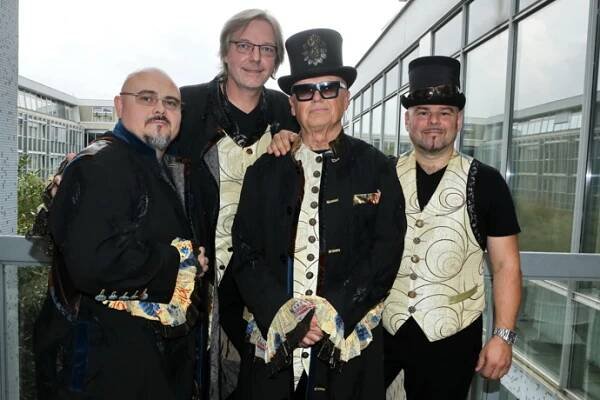 FOTO: 4TET založil zpěvák Jiří Korn. – stránka 2