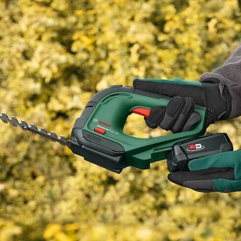 Bosch Aku nůžky na trávu a keře AdvancedShear 18V-10, vč. aku a nabíječky