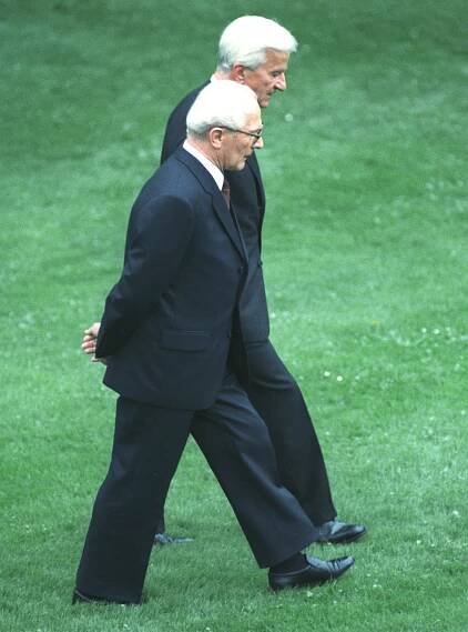  Richard von Weizsäcker mit Erich Honecker (© BPA)