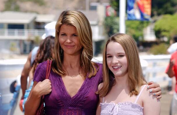 Kalifornské léto - Série 1 - Secrets - Z filmu - Lori Loughlin, Kay Panabaker