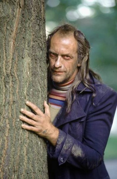 Dennis - postrach okolí - Promo - Christopher Lloyd