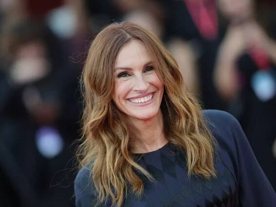 Julia Roberts signs on for new series starring Derry Girls' Jamie-Lee O'Donnell